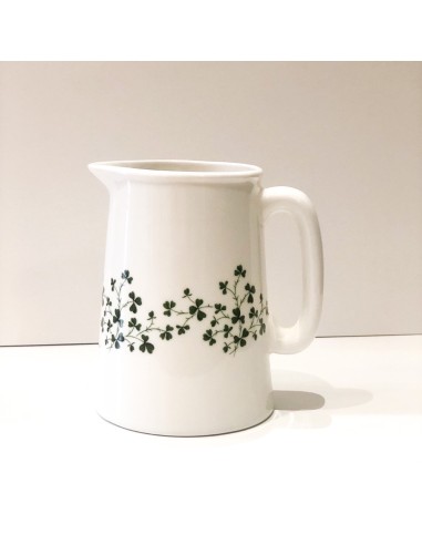 Small pitcher Flowers and Blue bird