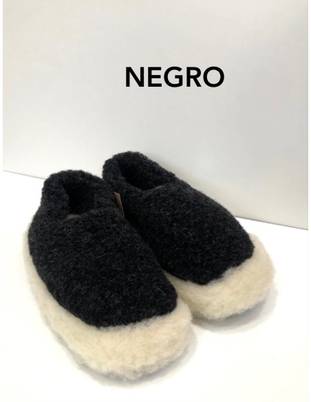 Wool slippers 100%