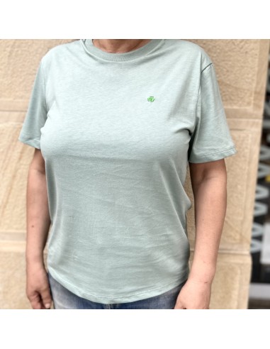 CAMISETA VERDE GRANITO CON TREBOL BORDADO