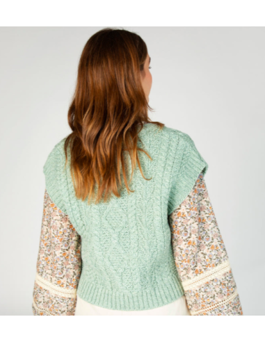 WOMEN'S WOOL VEST