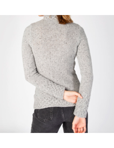 Jersey trenzado con cuello chimenea