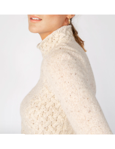 Jersey trenzado con cuello chimenea
