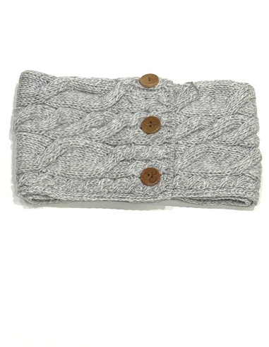 CUELLO DE LANA CON BOTONES