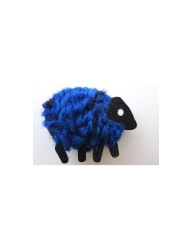 Sheep wool brooch