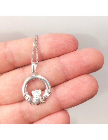 Colgante Claddagh Círculo de Plata