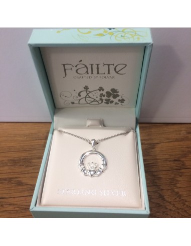 Colgante Claddagh Círculo de Plata